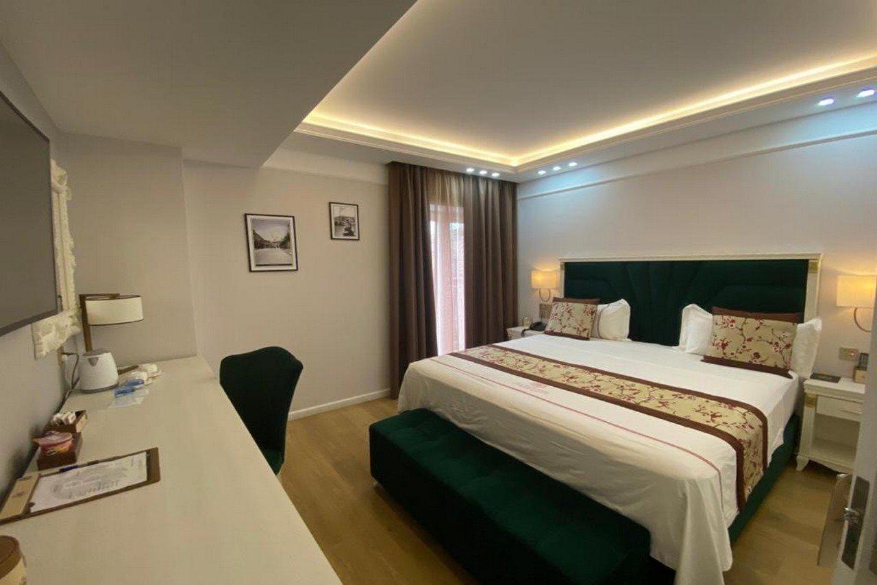 Hotel Brais Durrës Kültér fotó