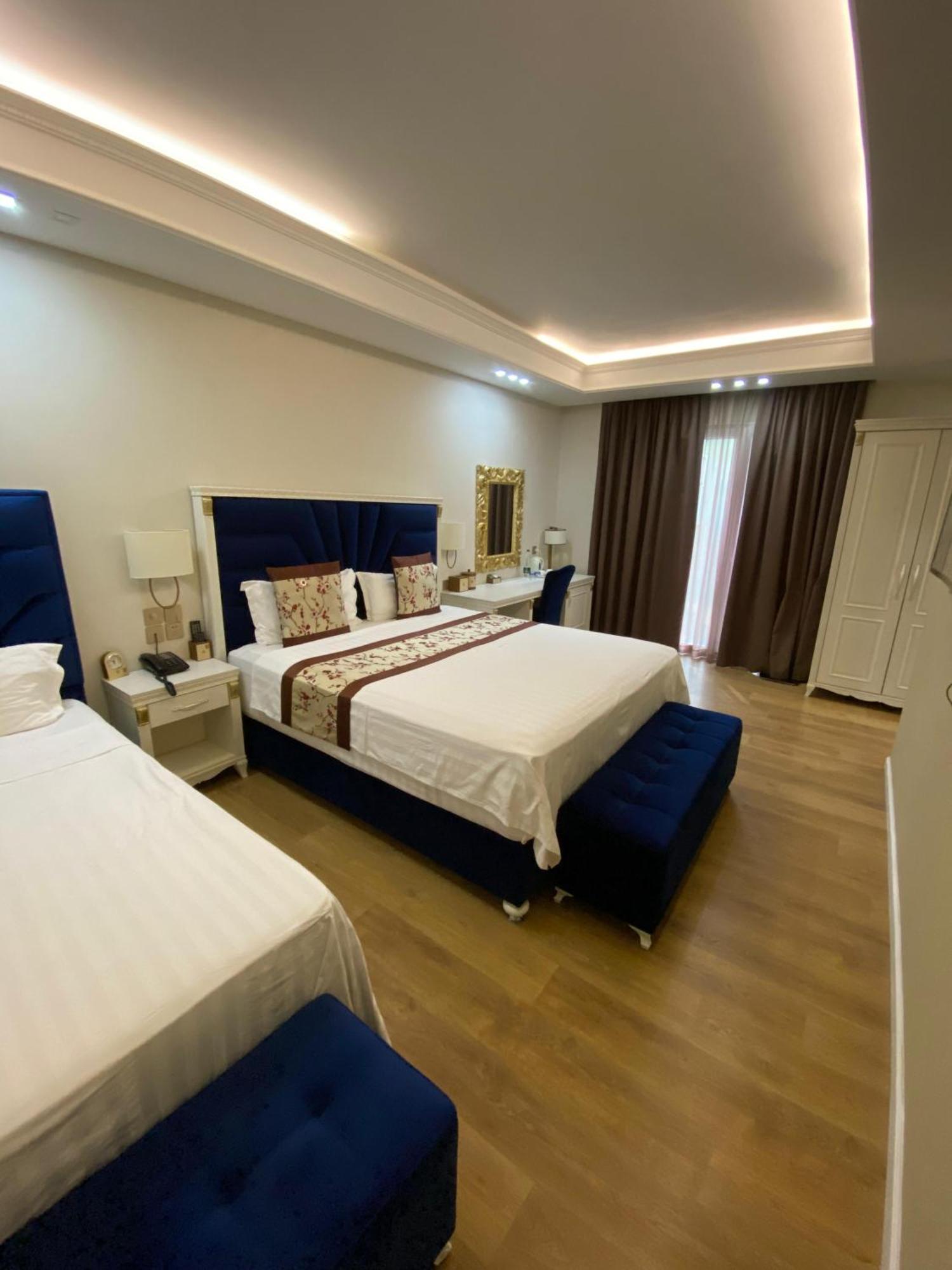Hotel Brais Durrës Kültér fotó