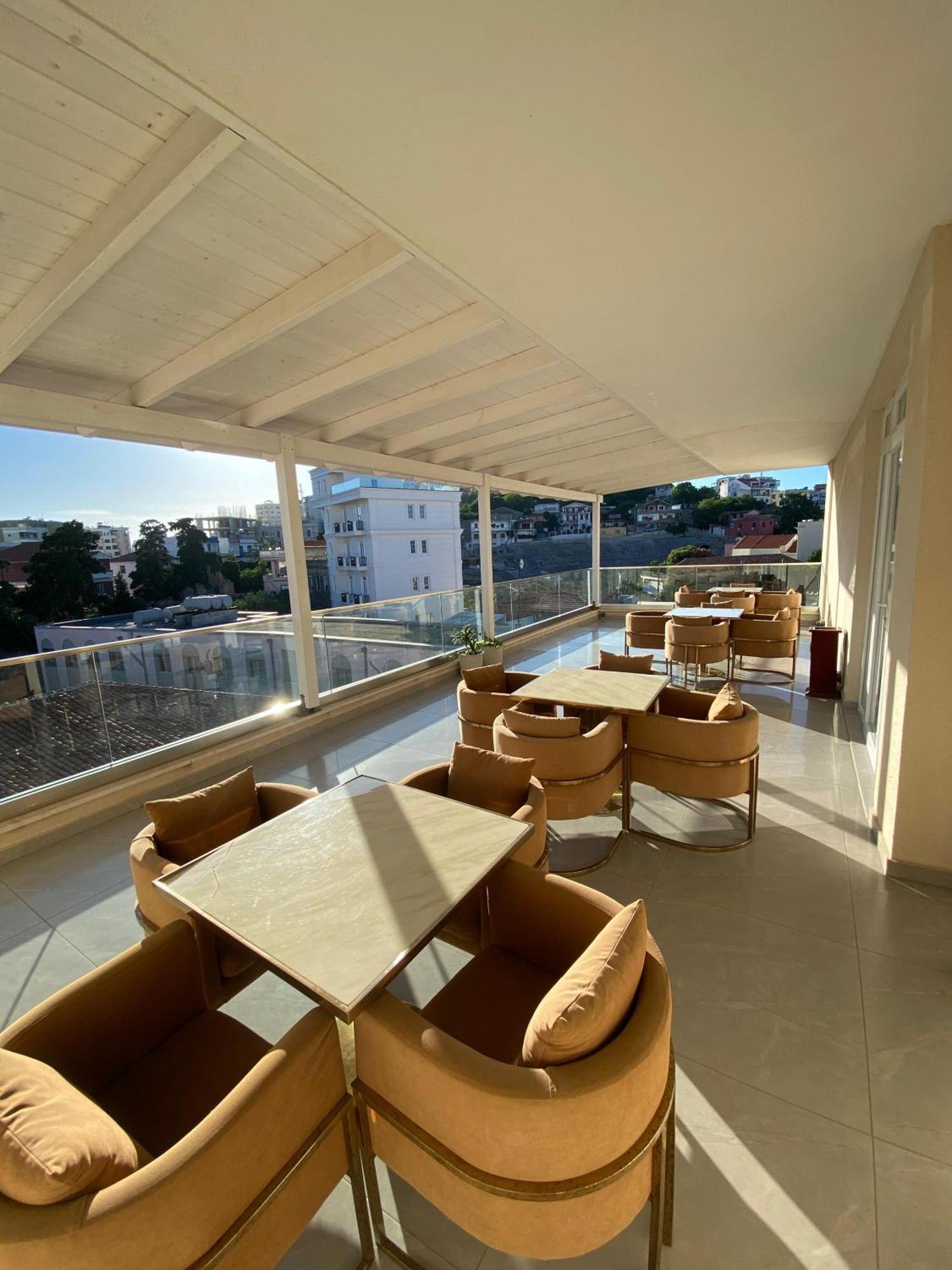 Hotel Brais Durrës Kültér fotó