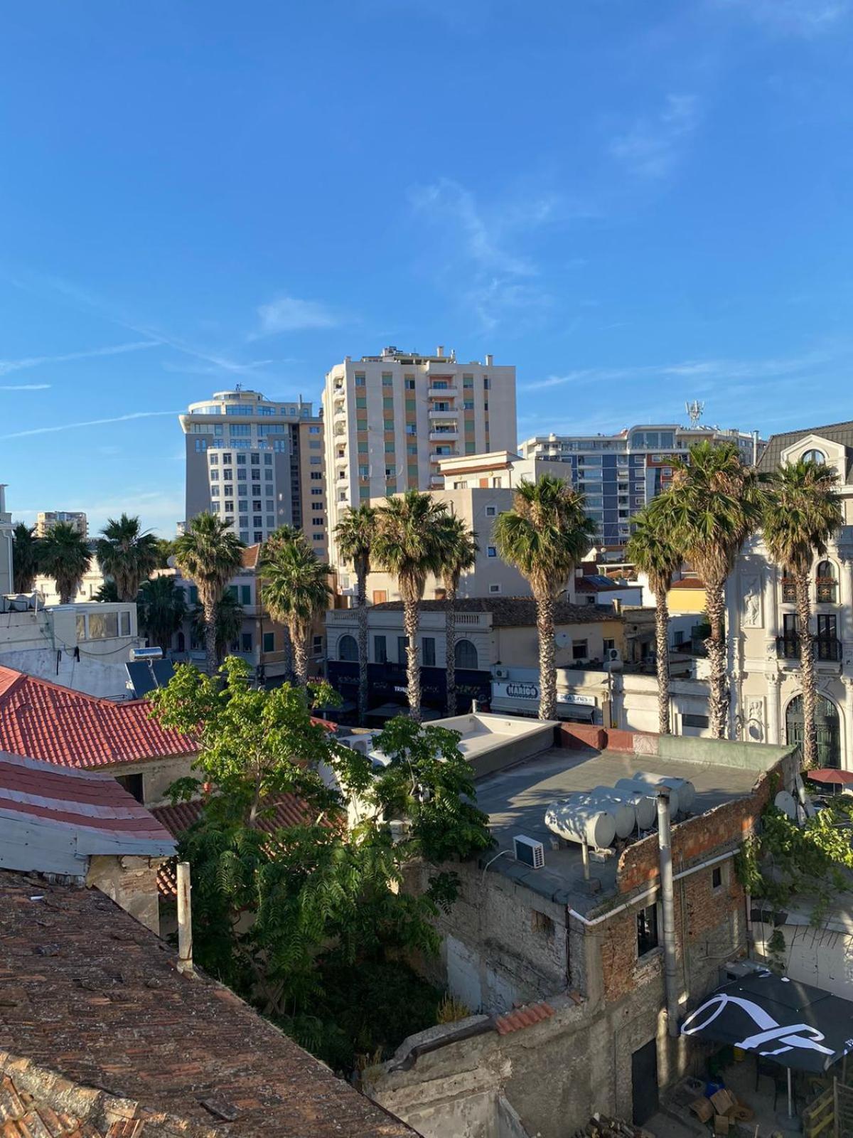 Hotel Brais Durrës Kültér fotó