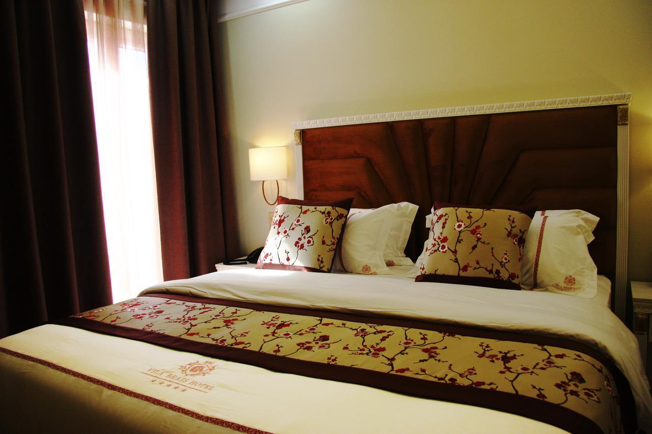 Hotel Brais Durrës Kültér fotó