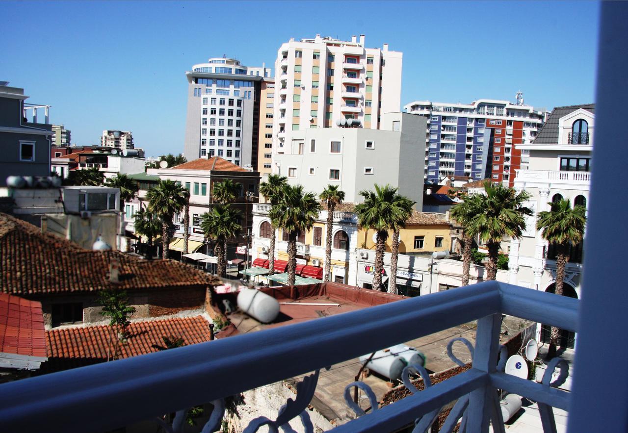 Hotel Brais Durrës Kültér fotó