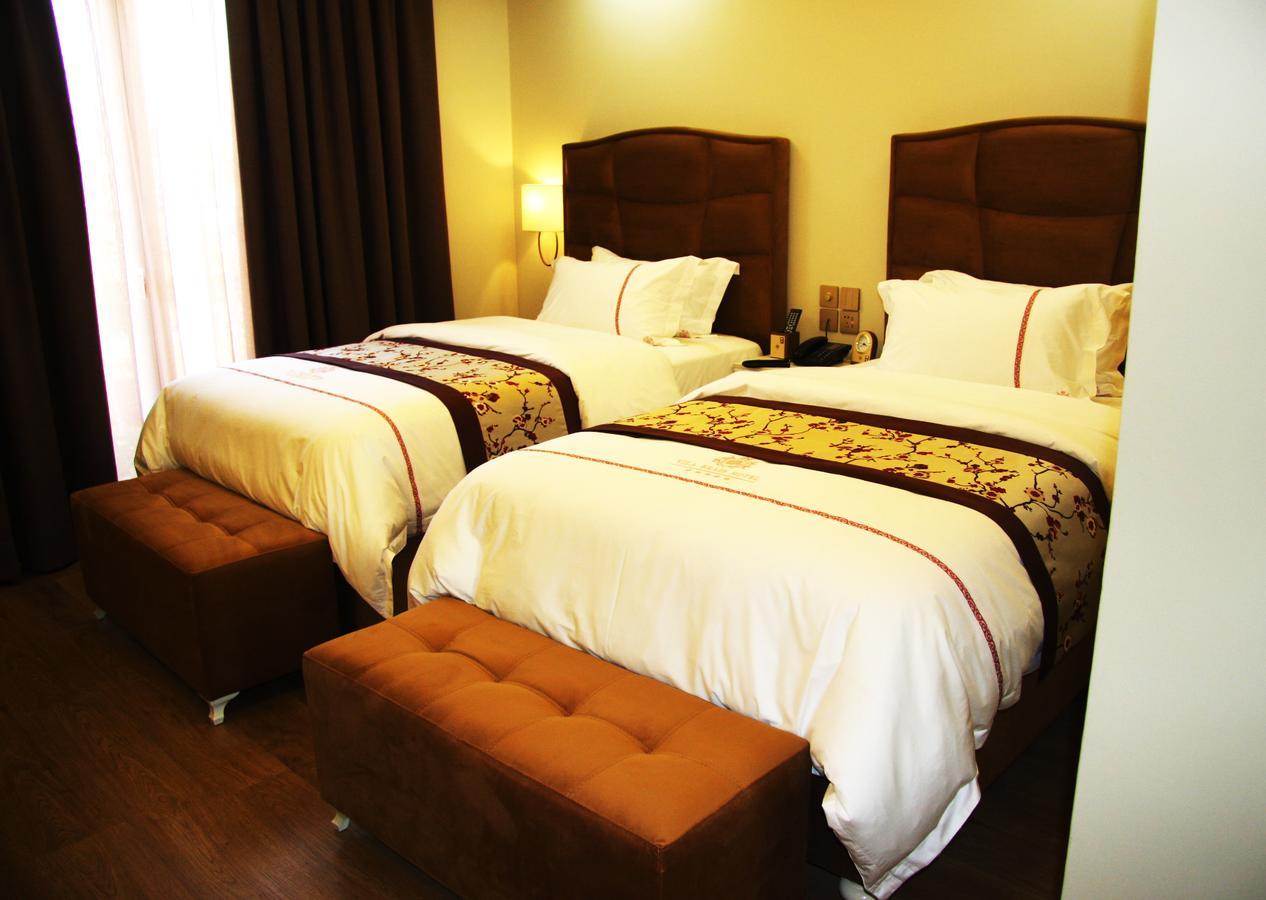 Hotel Brais Durrës Kültér fotó