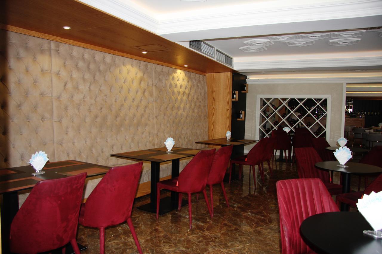 Hotel Brais Durrës Kültér fotó