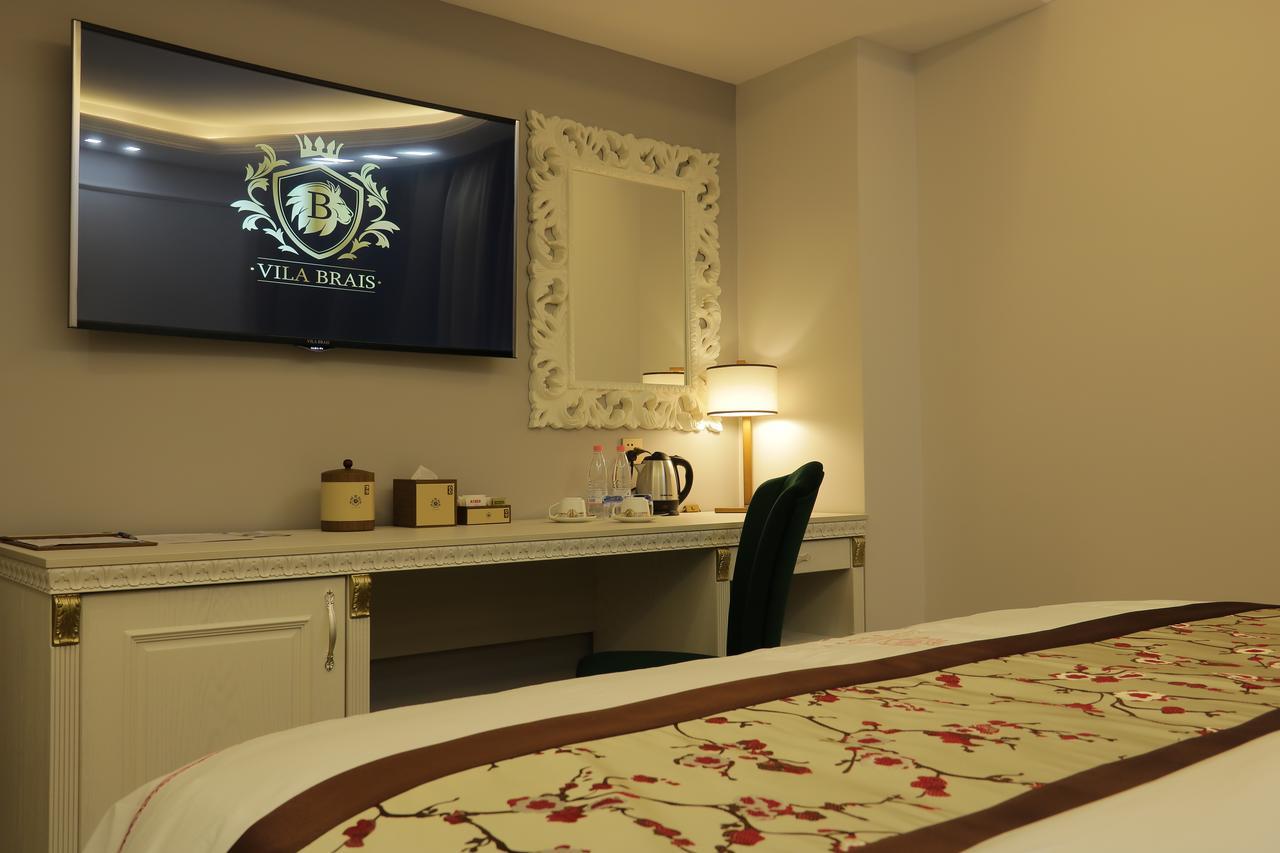 Hotel Brais Durrës Kültér fotó